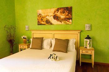 Pensionat Navona Tower Relais 2*