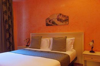 Navona Tower Relais Pensionat