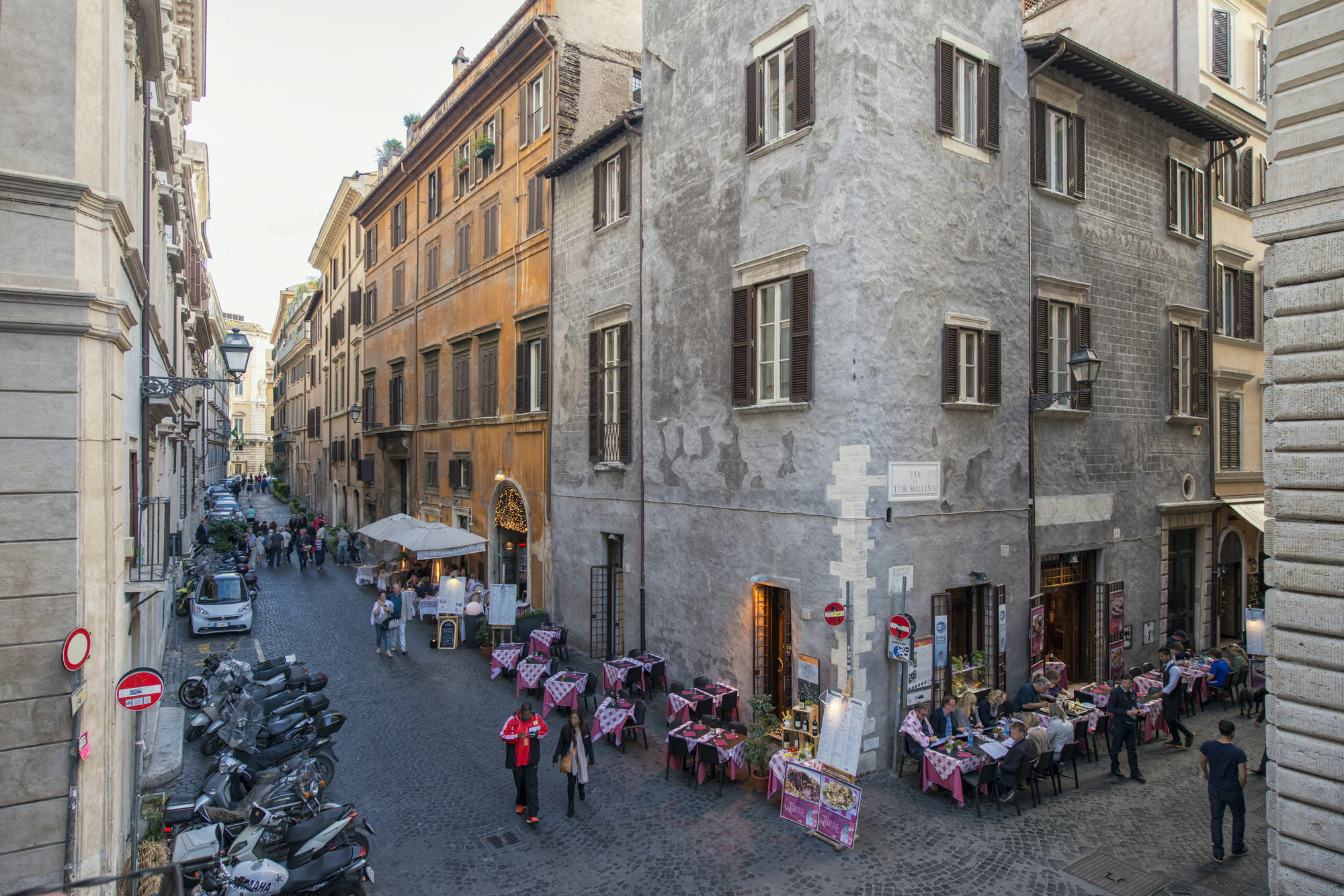 Navona Tower Relais Pensionat