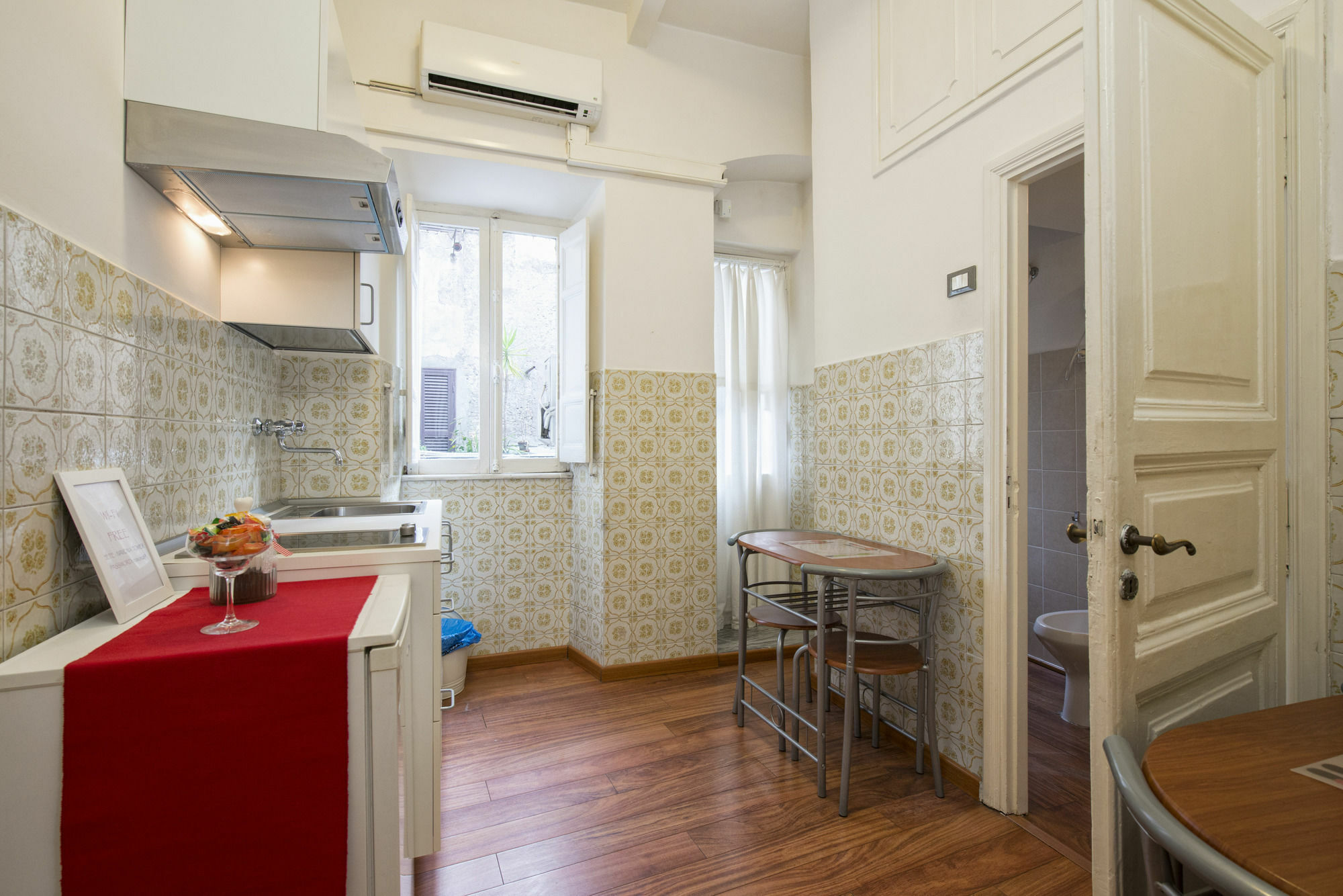 Pensionat Navona Tower Relais 2*