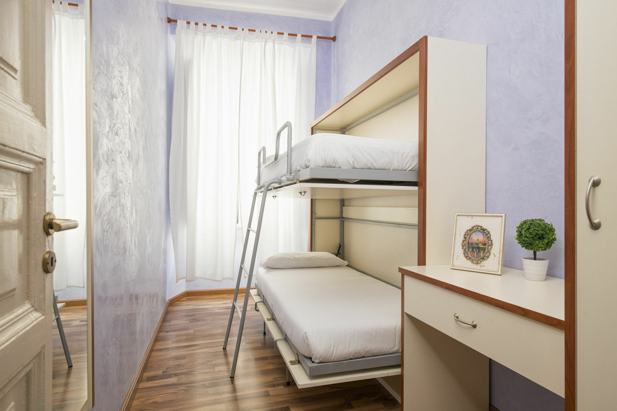 Navona Tower Relais Pensionat 2*